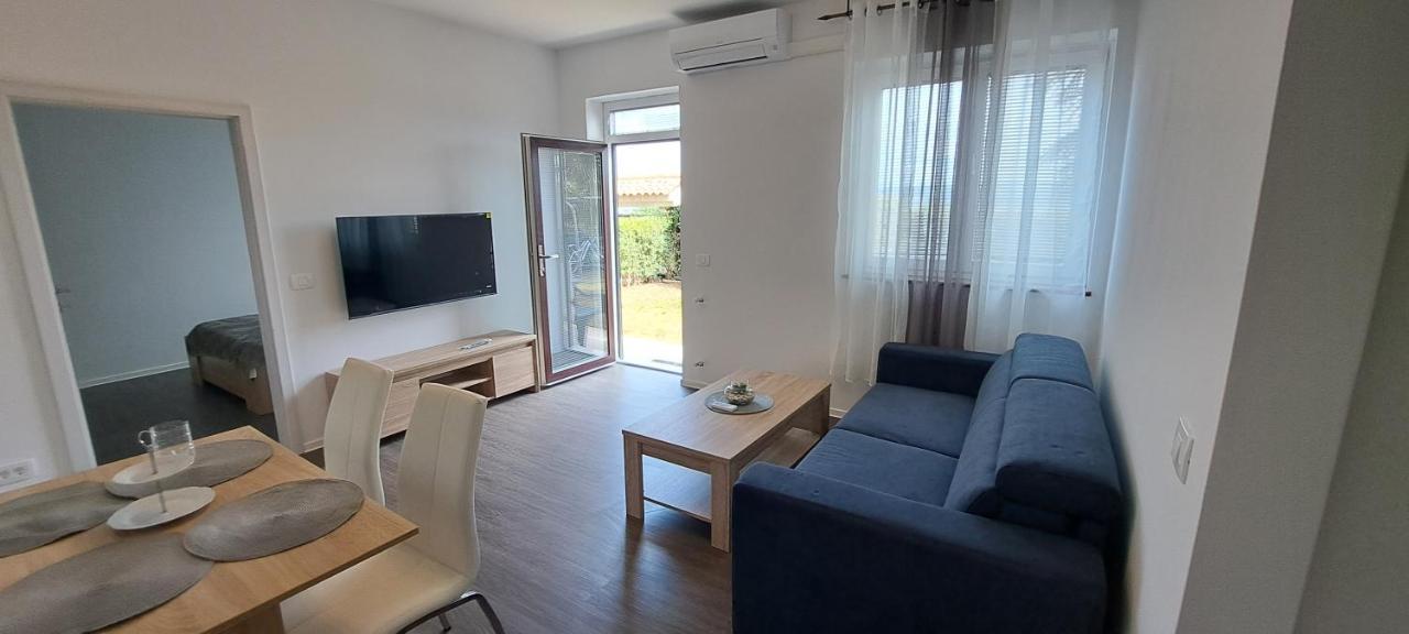 Apartma Rian โคเปร์ ภายนอก รูปภาพ